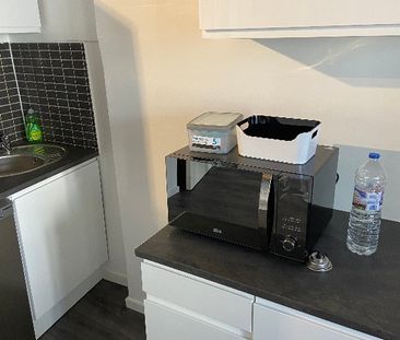 Location Appartement 1 pièce 25m² - Photo 3