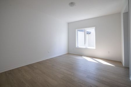 For Lease - 158 Hillcrest Road Unit# Main, Port Colborne, Ontario - Photo 4