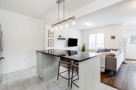 For Lease - 20 Andean Lane, Barrie, Ontario - Photo 3