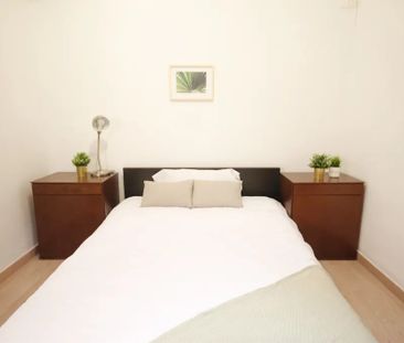 Carrer de Balmes, Barcelona, Catalonia 08007 - Photo 6