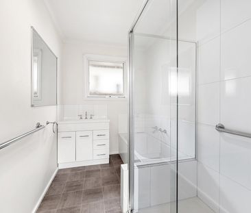 16 Crown Street, Flemington VIC 3031 - Photo 2