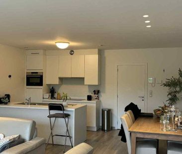 Appartement te huur in Herzele voor € 800 met 2 slaapkamers - Photo 1