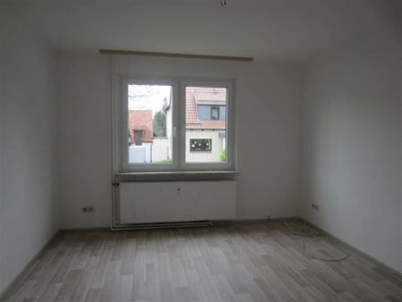 *2-Zi.-Erdgeschosswohnung mit Garten und EBK* - Foto 4