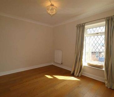 South Park Road, Macclesfield, Cheshire, SK11 - Photo 3