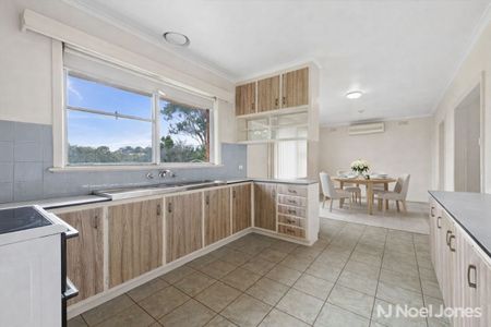9 Leura Street, DONCASTER EAST - Photo 4