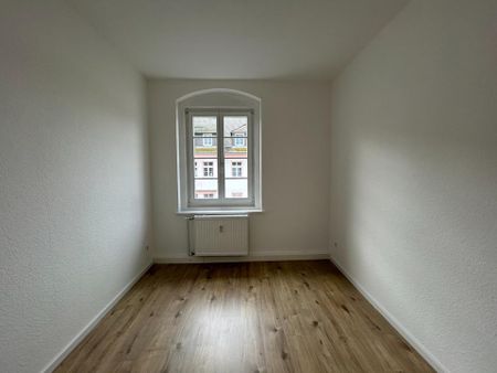 VIEL RAUM FÜR ZWEI - 82qm mit 2 Zimmern & EBK - Photo 4