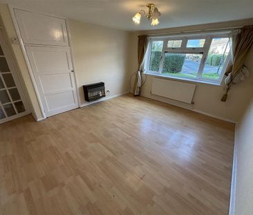 2 bedroom ground floor flat to rent - Photo 1