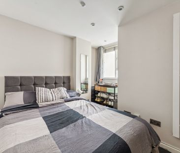 1 Bedroom Apartment, Alleyn Court, Sussex Gardens, W2 - Photo 2