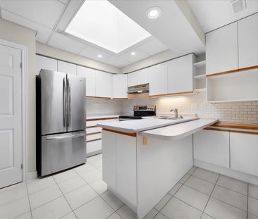 For Lease - 469 Wilson Street Unit# 202, Hamilton, Ontario - Photo 1