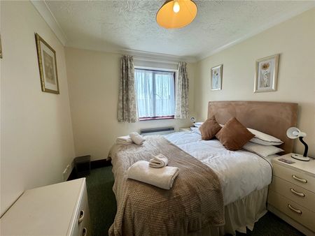 2 bedroom apartment to rent Daniel Gardens, 5 Skinner Street, Poole, BH15 - Photo 3