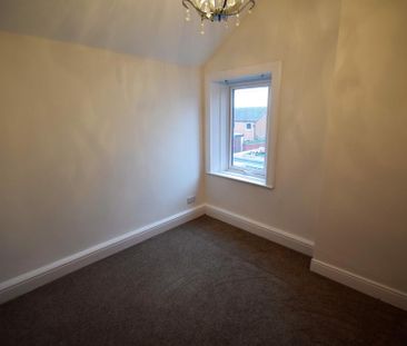 4 bedroom terraced house to rent - Photo 5