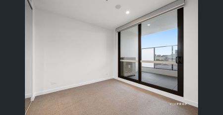 One bedroom with one carpark apartment at Box Hill Prime Location! - Photo 4