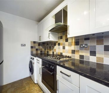 3 bedroom end of terrace house to rent - Photo 6