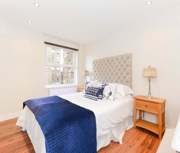 3 Court Close St. Johns Wood Park, London, NW8 6NN - Photo 5