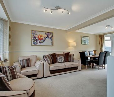 3 bedroom terraced house to rent - Photo 3