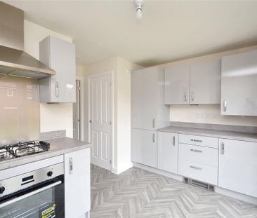 2 bedroom semi-detached house to rent - Photo 3