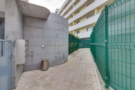 Carnaxide e Queijas, Lisbon - Photo 3