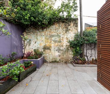 Unfurnished three bedroom terrace - Photo 3