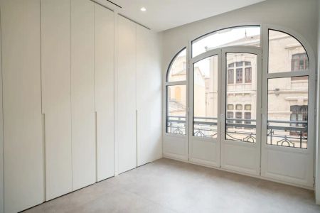 Piso de alquiler en San Lorenzo - Photo 2