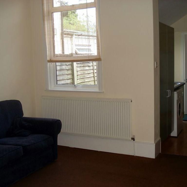 2 bedroom house to rent - Photo 1