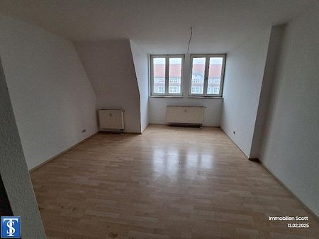 günstige 2 Zimmer Wohnung mit Aufzug im Haus und EBK - Photo 2