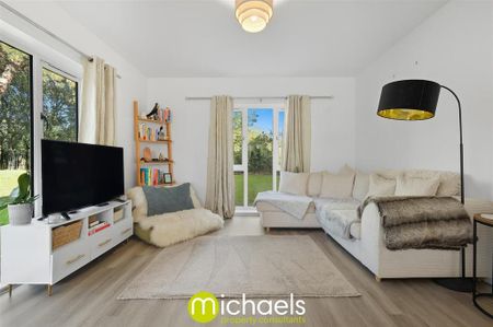 2 bedroom apartment to rent - Photo 2