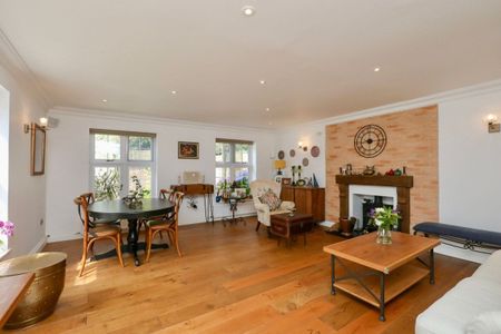 Prince Rupert Way - Photo 4