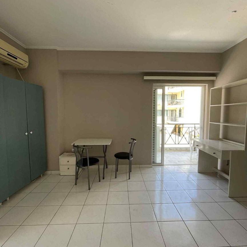 Studio/Γκαρσονιέρα για ενοικίαση Αγία Σοφία (Πάτρα) - Photo 1
