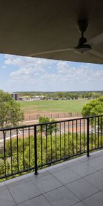 Spacious 2 Bedroom Unit in Great Location - Photo 3