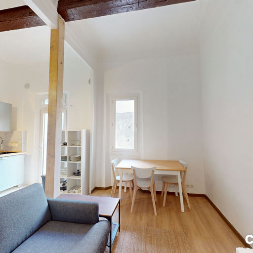 Une belle chambre est disponible dans une colocation à Marseille ! - Photo 1