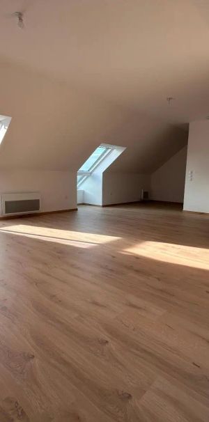 Appartement à louer 3 pièces 75.37m² - Photo 1