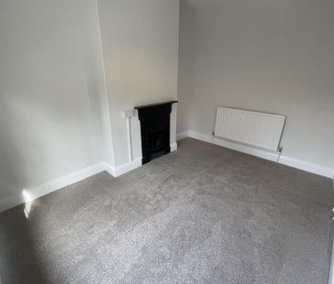 2 bedroom semi-detached house to rent - Photo 6