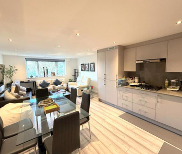 3 bedroom flat to rent - Photo 1