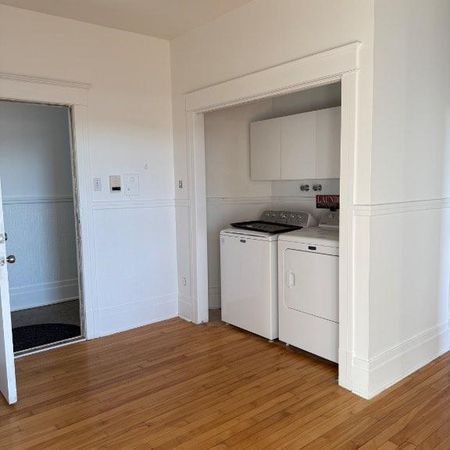 Grand 3 1/2 — Immeuble tranquille avec cachet — Disponible 1er décembre - Photo 3