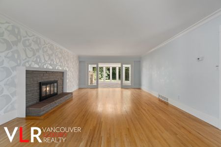 House in Vancouver West Side, BC - Photo 2