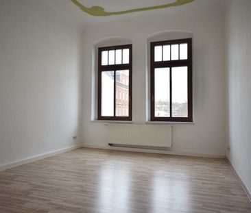 3-Zimmer • Wohnung • Laminat • City-Nähe • Balkon • Echtholztüren •... - Foto 1