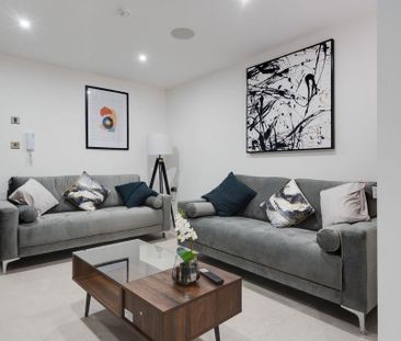 6 bedroom house to rent - Photo 1