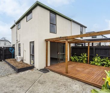 Addington Townhouse - Photo 2