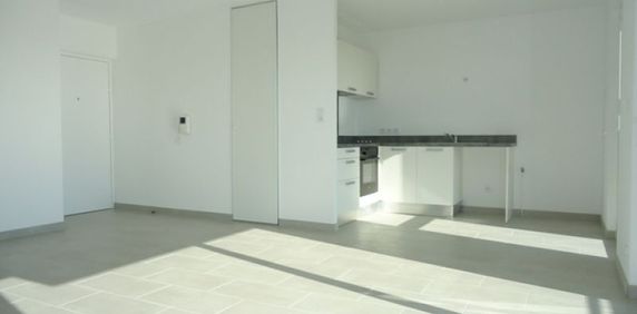 BREST PLACE DE STRASBOURG - Appartement T4 de 76m² avec balcon et deux places de parking - Photo 2