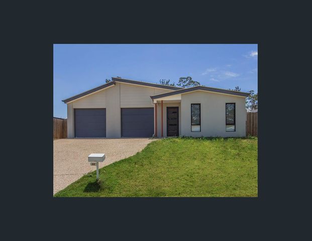 Perfect home a must see! - Photo 1