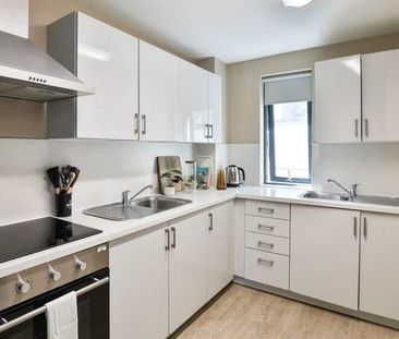 Studio to rent - Photo 6