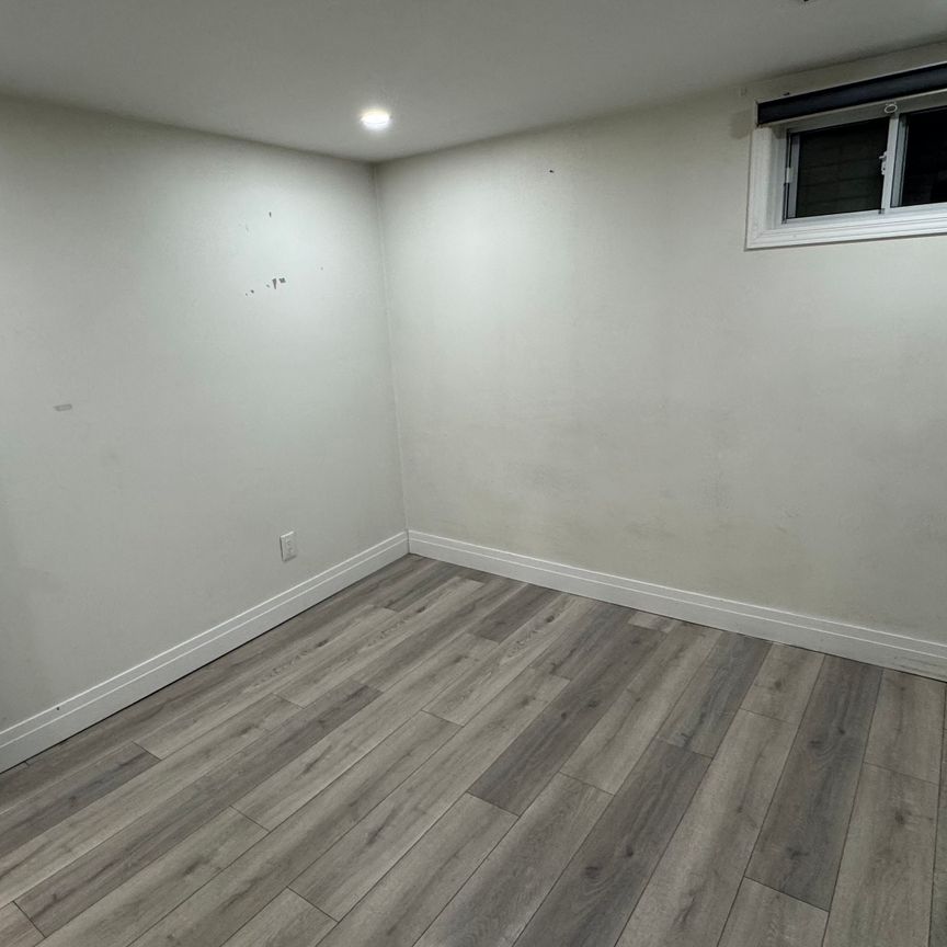 For Lease - 121 Petworth Crescent Unit# Bsmt, Toronto, Ontario - Photo 1