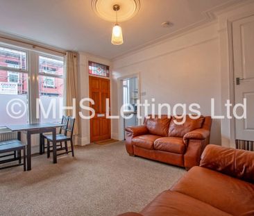 2 Bedroom Mid Terraced House for rent in Knowle Grove - Photo 6