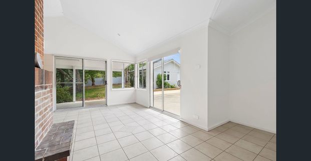 Private and Renovated Family Home in Prime Glenorie Location - Photo 1