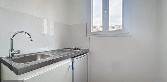 Location Appartement 1 pièce 23m² - Photo 2