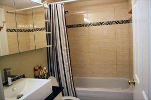 $1400 / 1br – 835ft2 – Spacious 1 Br + Den Condo in Melrose Place (Surrey West) - Photo 5