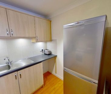 1 bedroom flat to rent - Photo 3