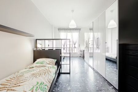 Largo Giovanni Battista Scalabrini, Milan, Lombardy 20146 - Photo 3