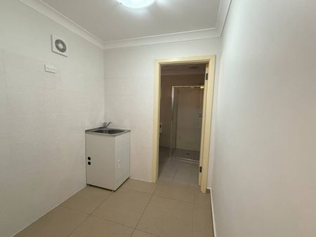 17/237 Sharp Street, Cooma - Photo 5