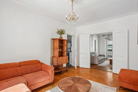 Location Appartement 2 pièces PARIS 8ème - Photo 3